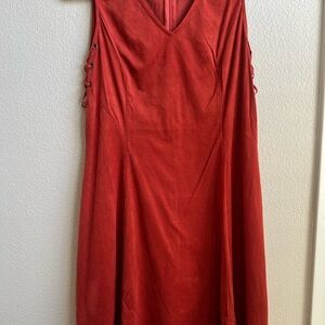 Doe & Rae Rust Red V-Neck Midi Dress with Side Lace-Up